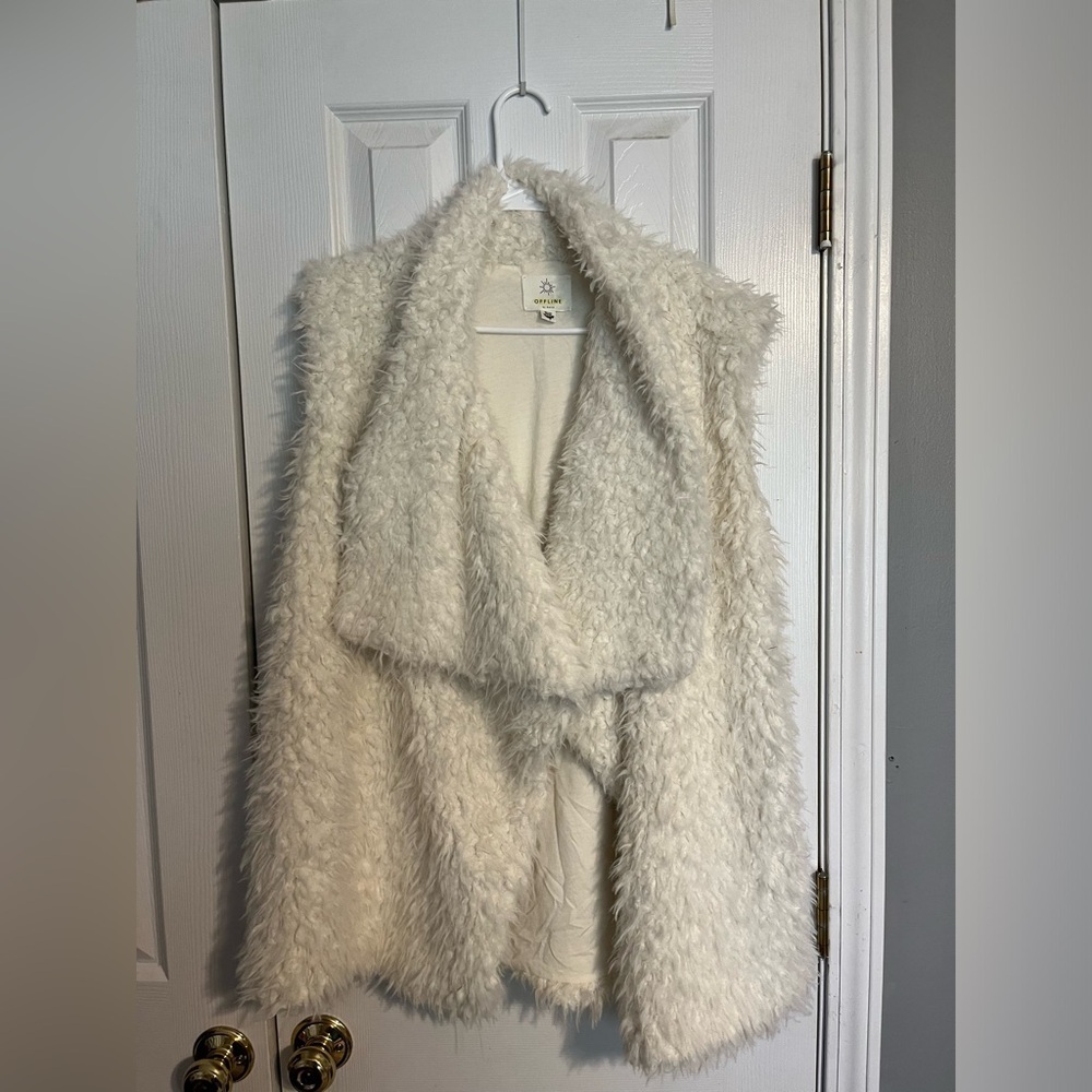 AERIE OFFLINE Faux Fur Vest Jacket